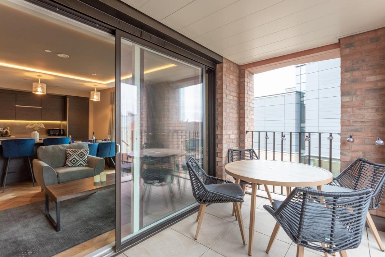 Luxury 2 Bedroom Apartment With Free Parking In The Heart Of York Eksteriør billede