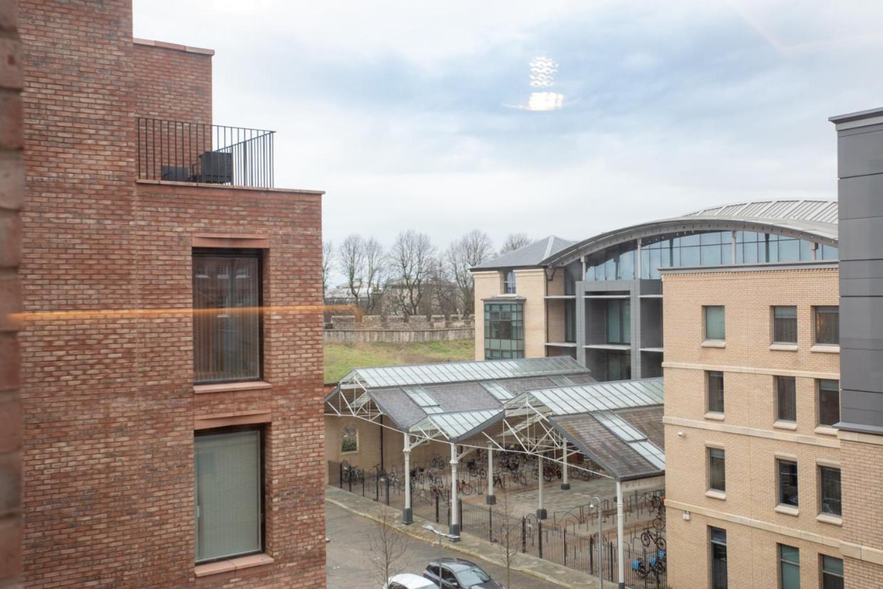 Luxury 2 Bedroom Apartment With Free Parking In The Heart Of York Eksteriør billede