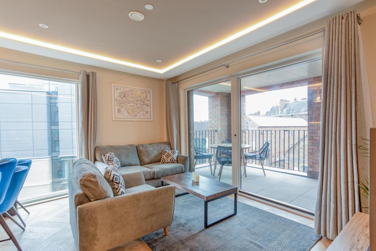 Luxury 2 Bedroom Apartment With Free Parking In The Heart Of York Eksteriør billede