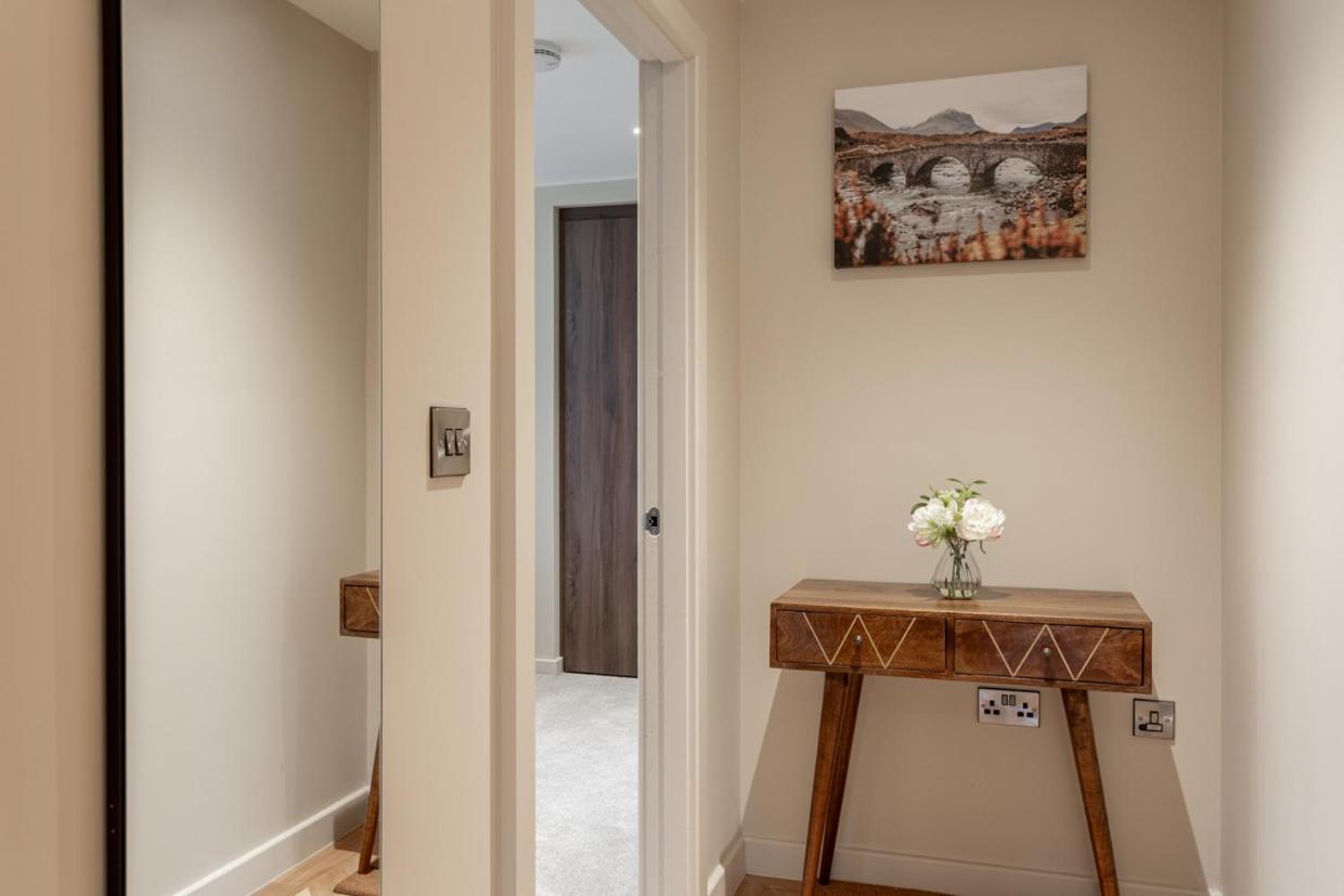 Luxury 2 Bedroom Apartment With Free Parking In The Heart Of York Eksteriør billede